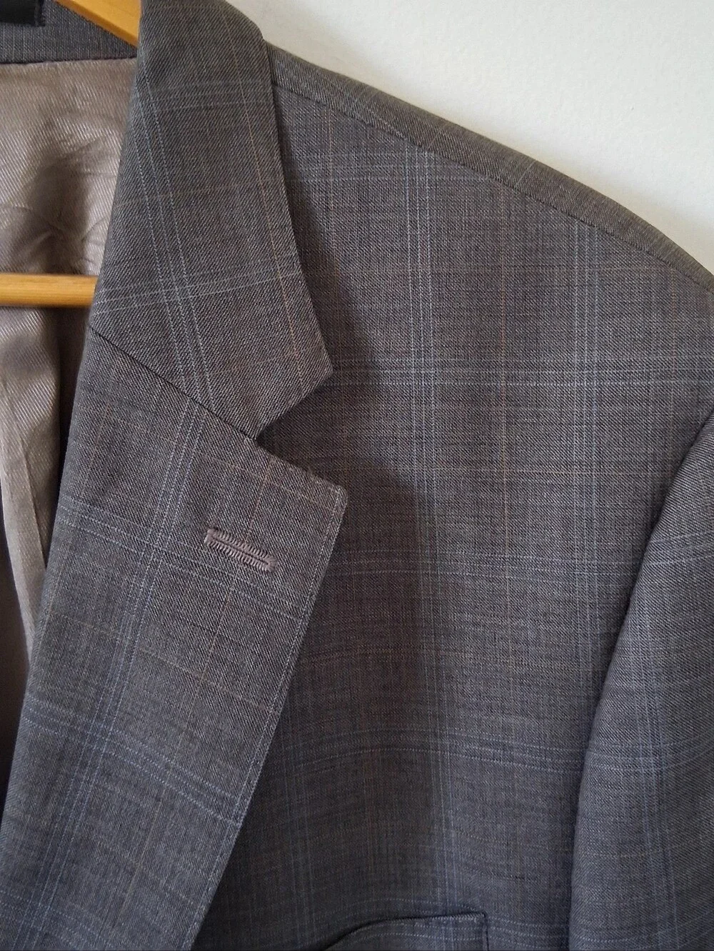 Perlis New Orleans Mens Suit 46T Gray Plaid Wool Two Button Canada Vintage